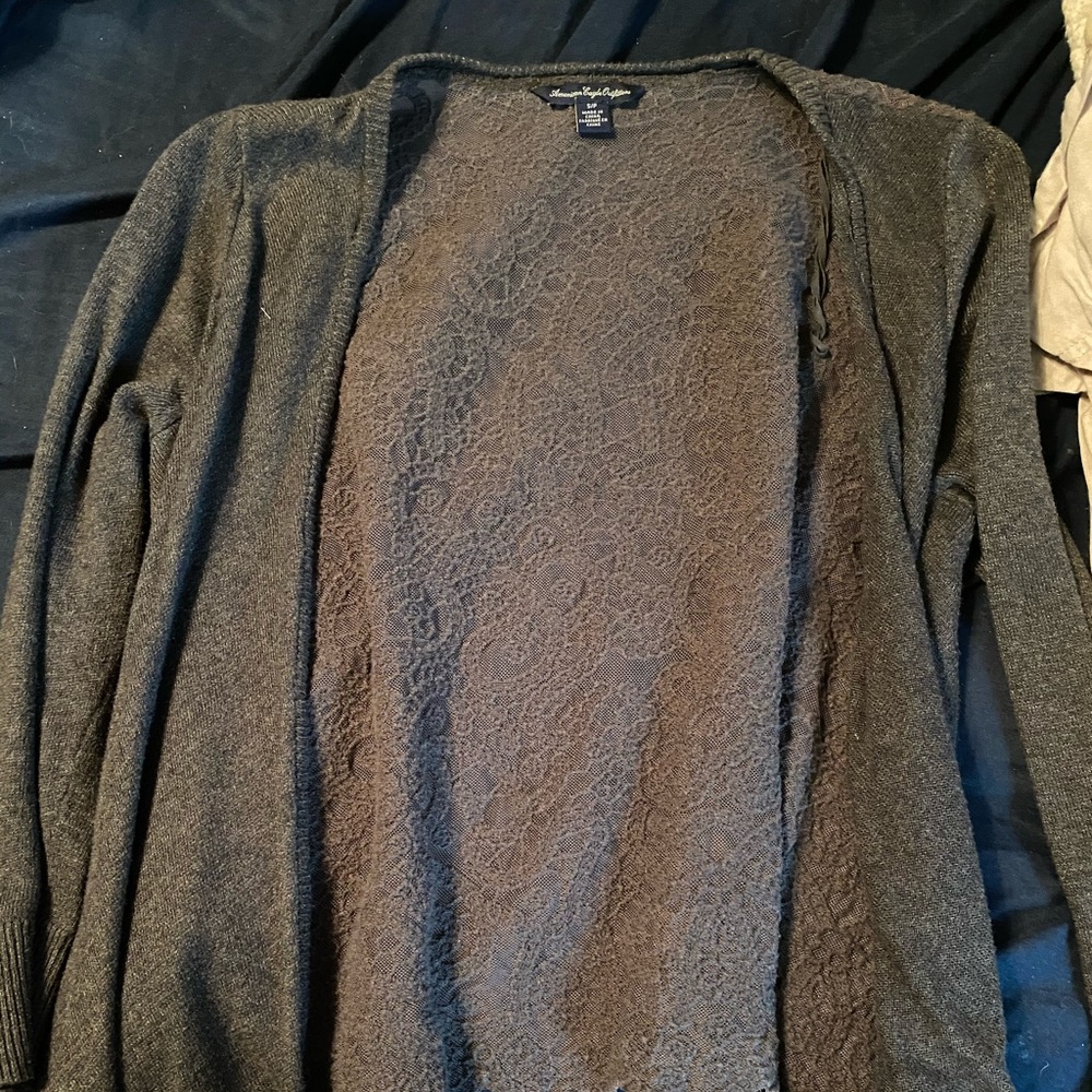 American Eagle light cardigan